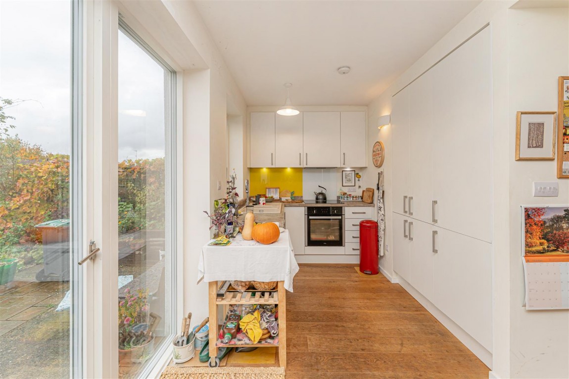 Images for Weir Hall Road, London