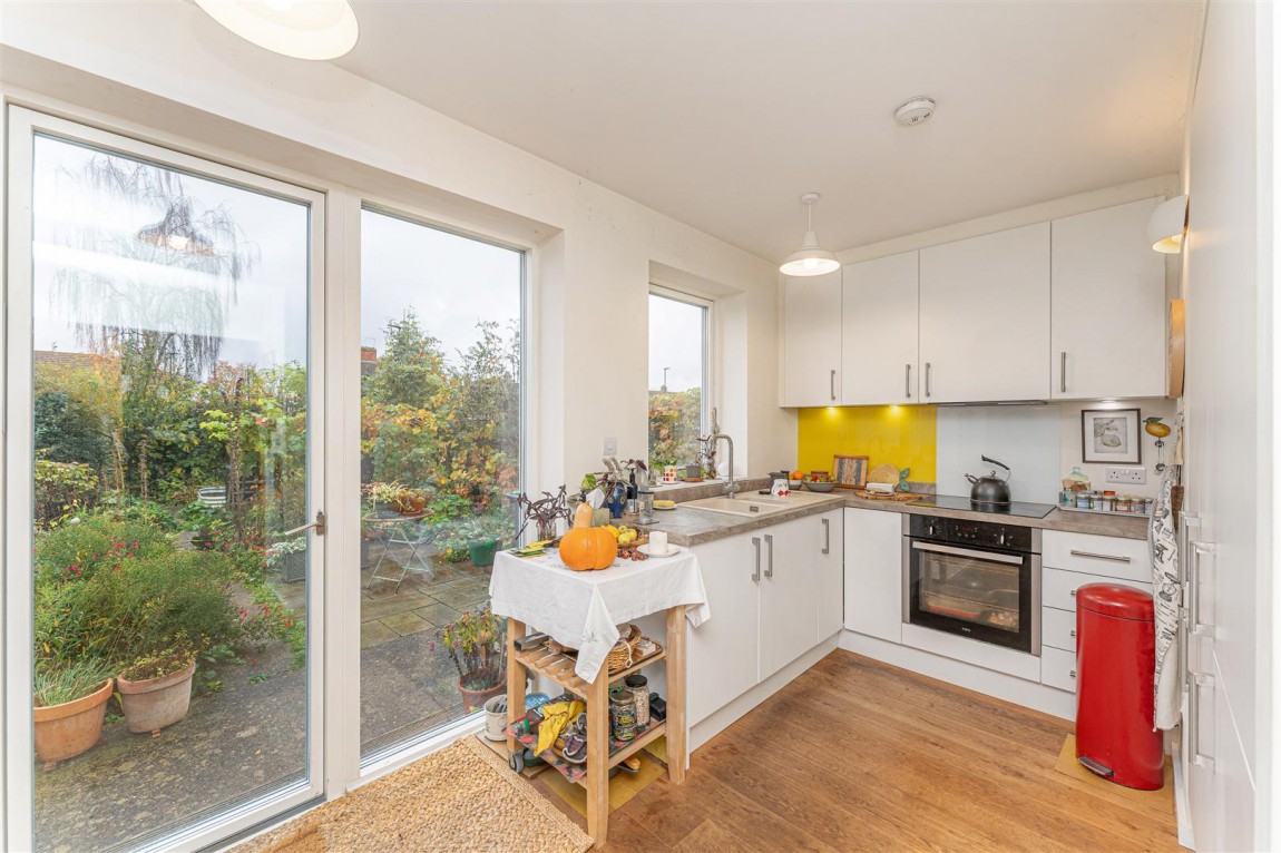 Images for Weir Hall Road, London