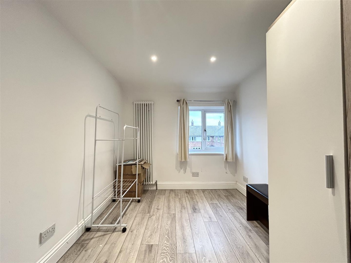 Images for Potters Field, Harlow