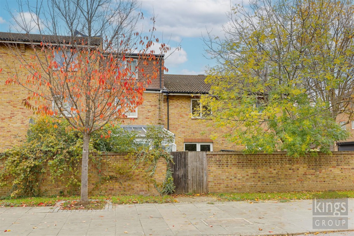 Images for Wesley Close, London