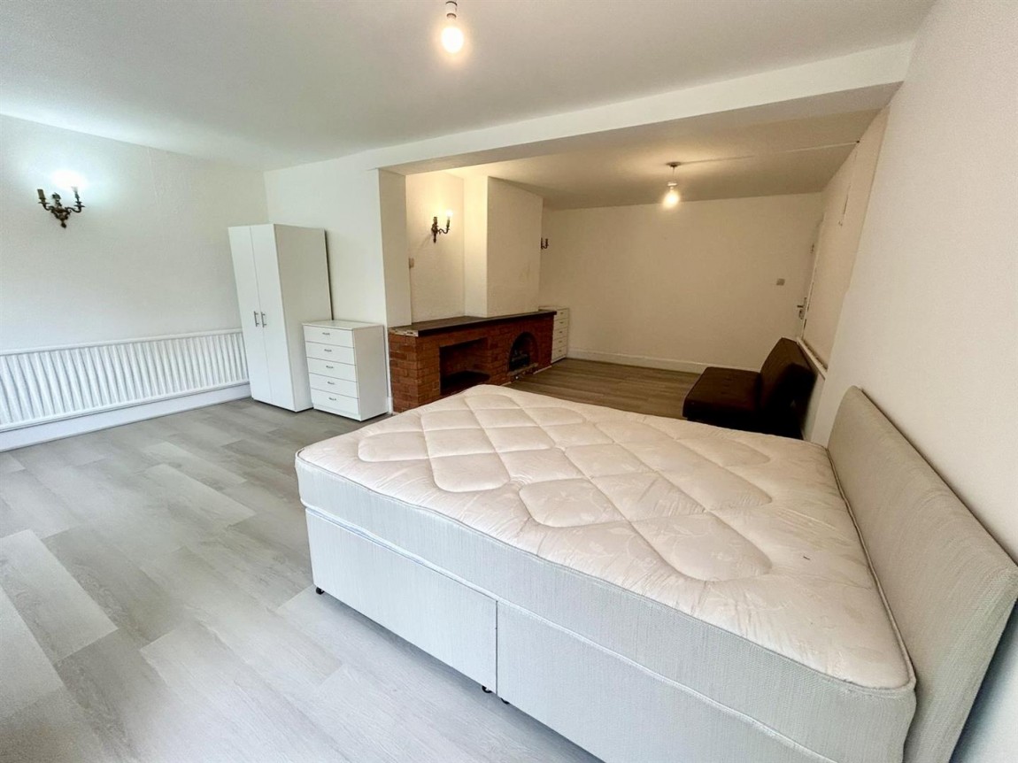 Images for Room 2, Hart Road