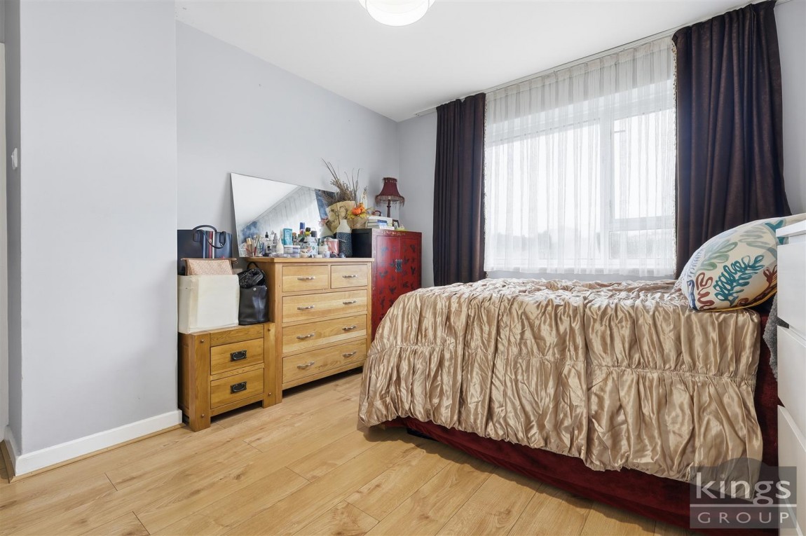 Images for Avondale Crescent, Enfield