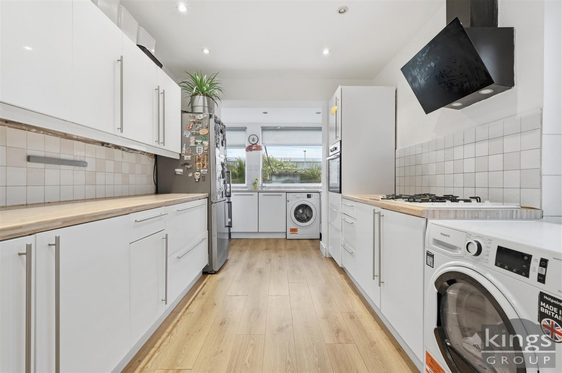 Images for Avondale Crescent, Enfield