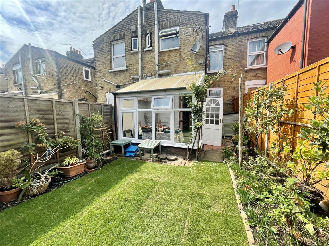 Images for Lopen Road, Edmonton