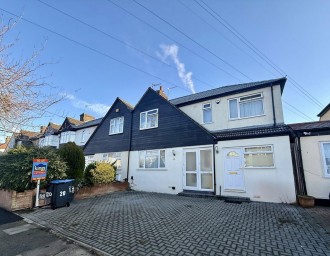 Princes Avenue, Enfield