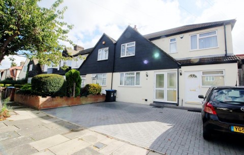 Princes Avenue, Enfield - EAID:KingsGroupApi2020, BID:93421-3624