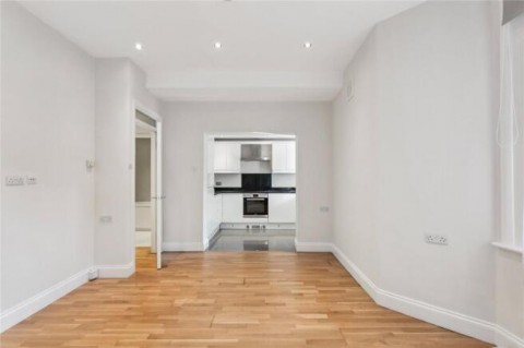 Eton Avenue, London - EAID:KingsGroupApi2020, BID:30208-12