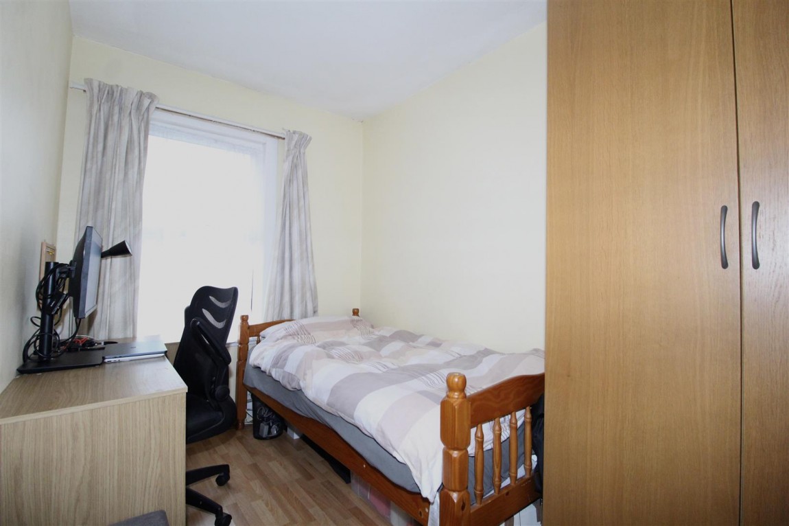 Images for Oatlands Road, Enfield