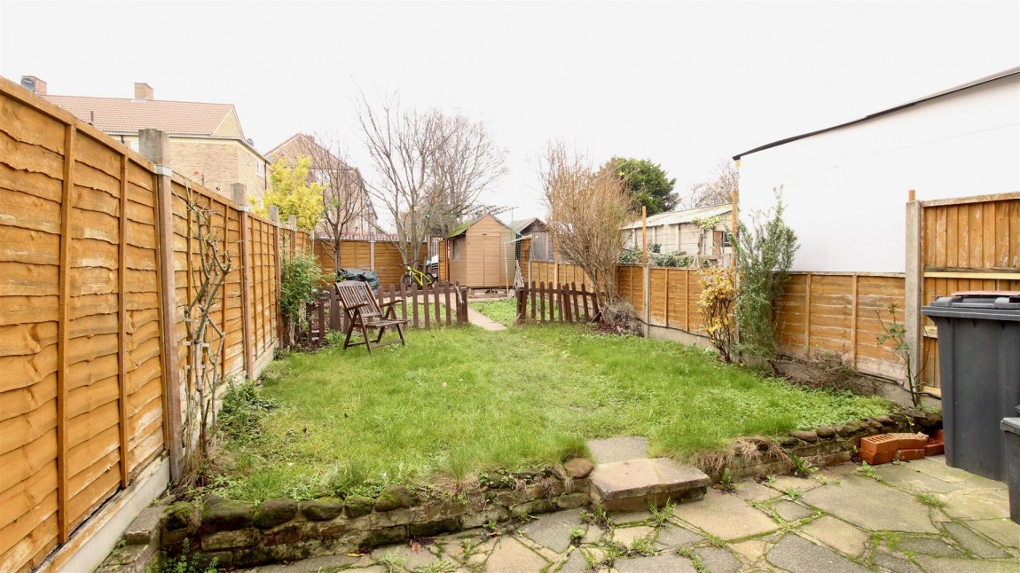 Images for Oatlands Road, Enfield