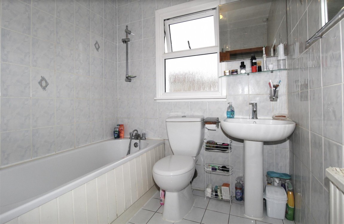 Images for Oatlands Road, Enfield