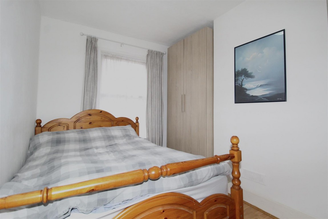 Images for Oatlands Road, Enfield