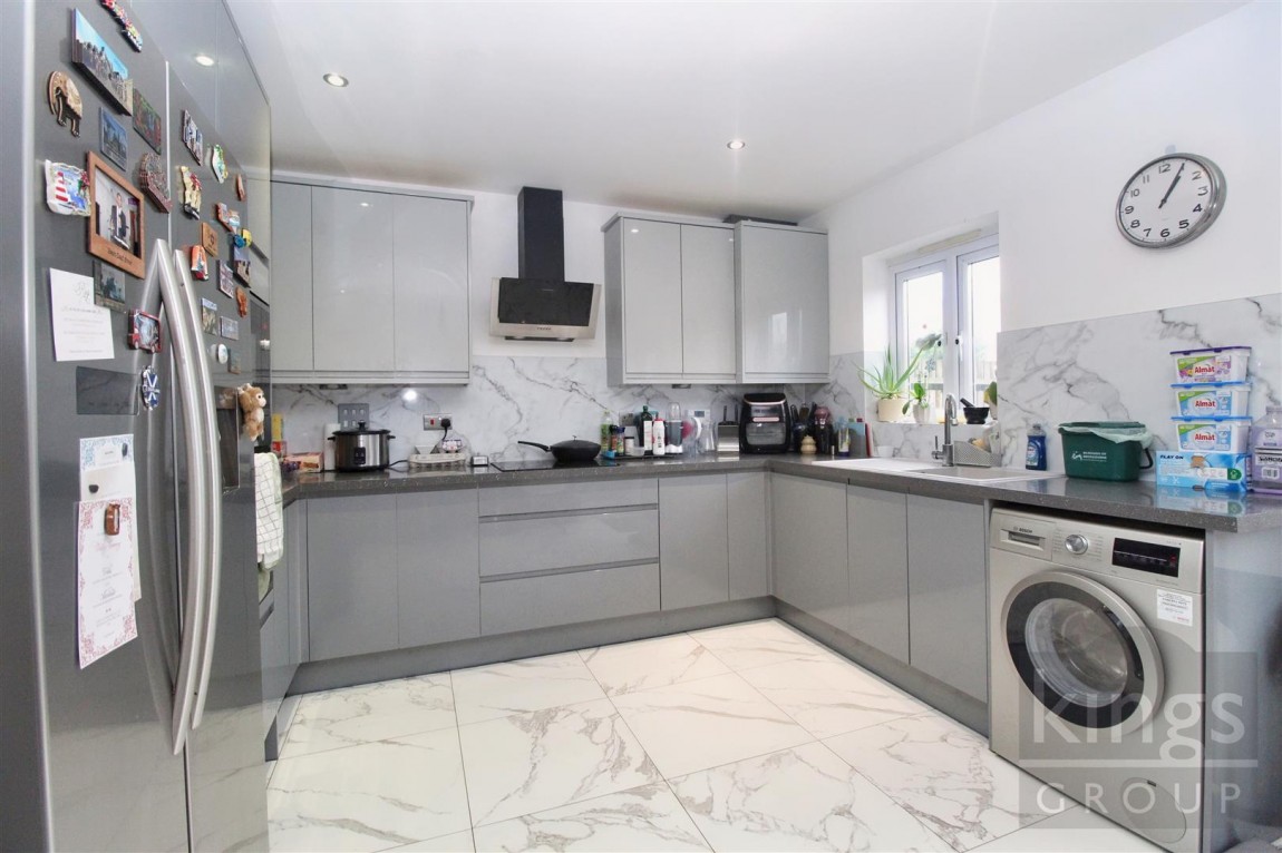 Images for Robinia Road, Broxbourne