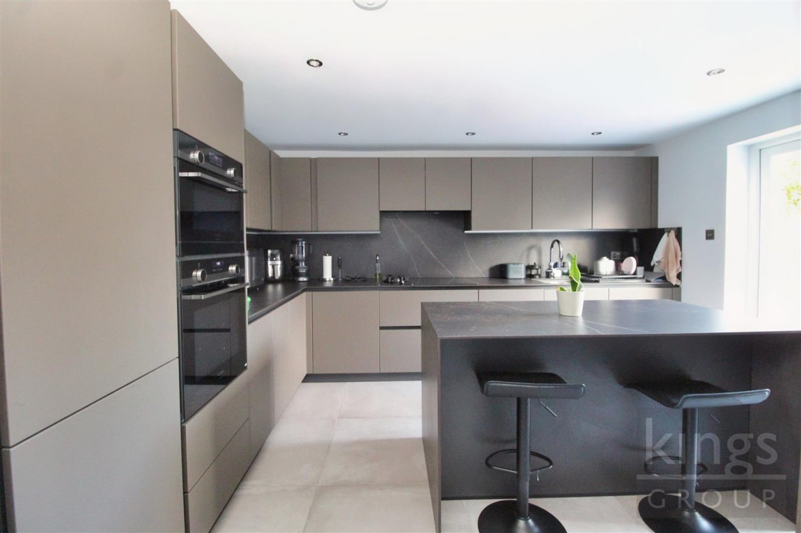 Images for Bloomfield Road, Cheshunt, Waltham Cros