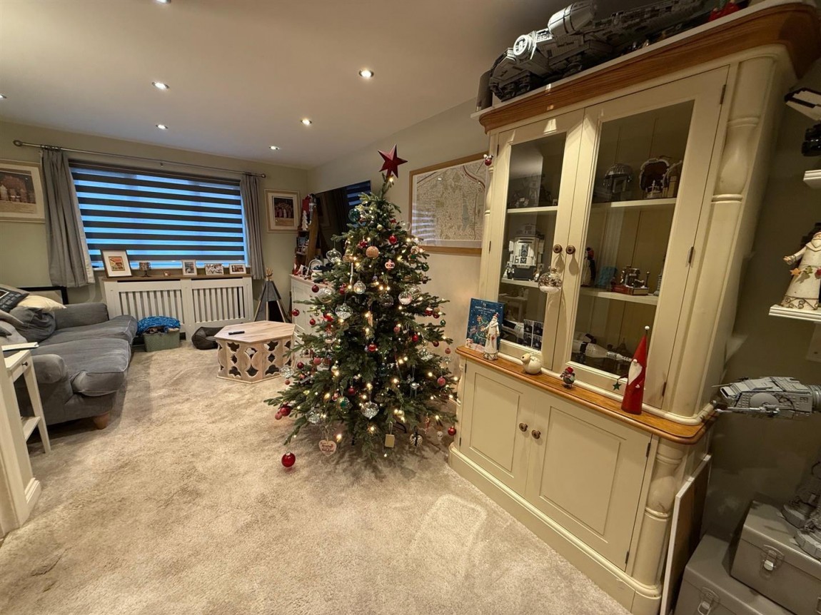 Images for Eagle Close, Waltham Abbey