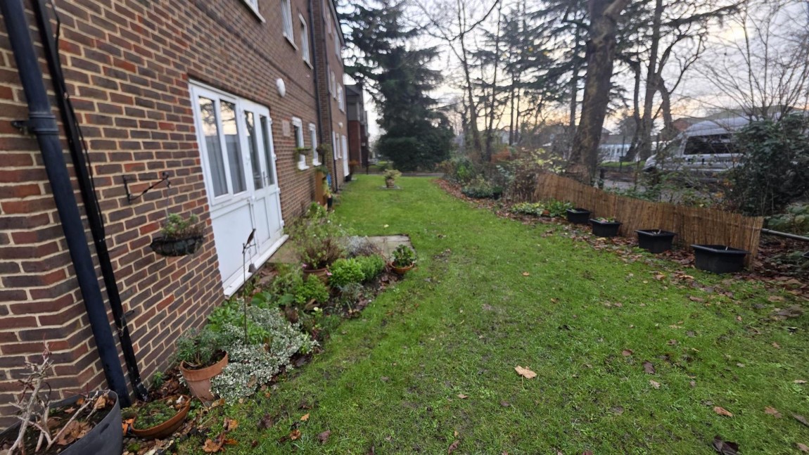 Images for High Road, Woodford Green