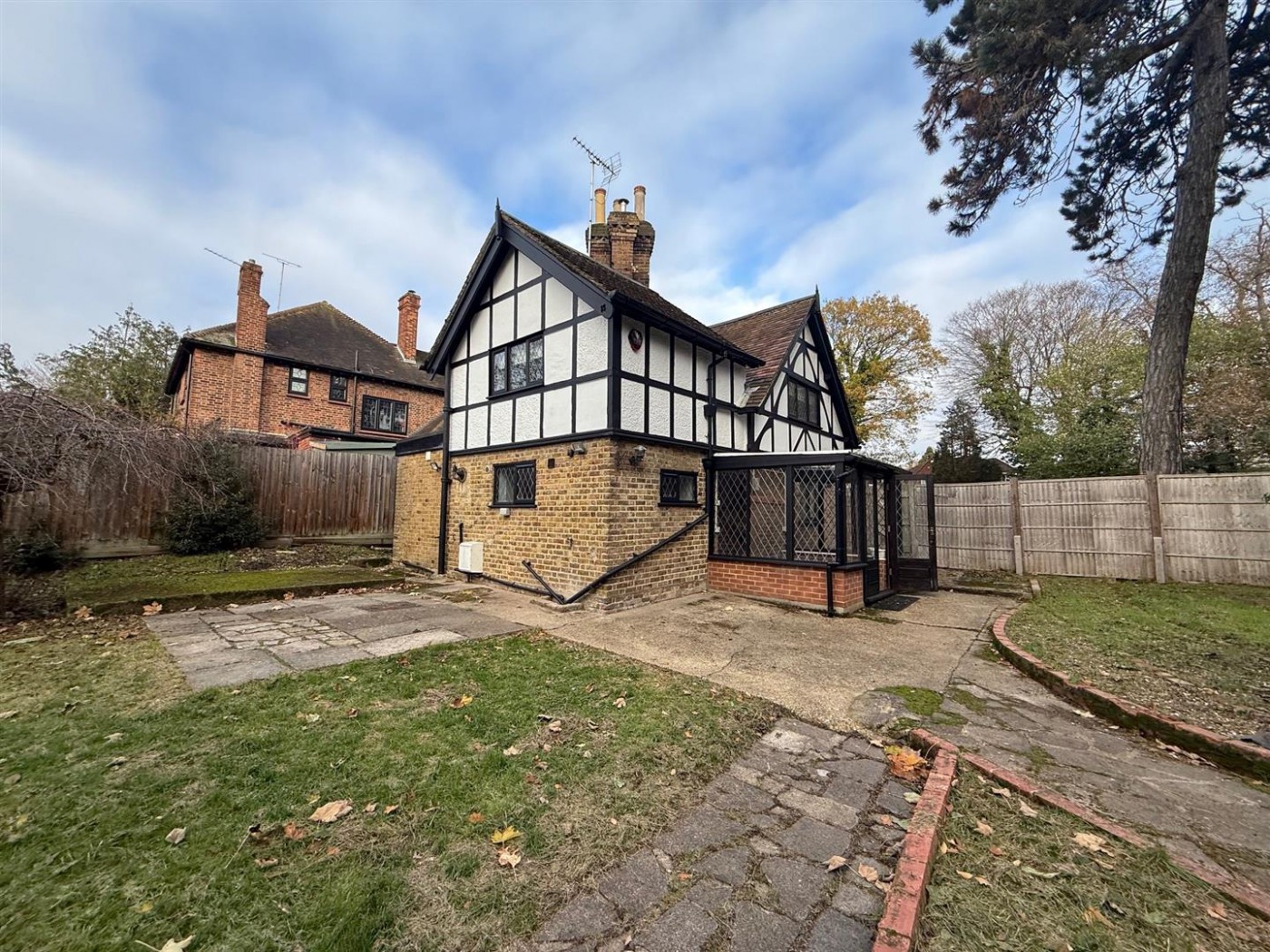 Images for Knighton Lane, Buckhurst Hill