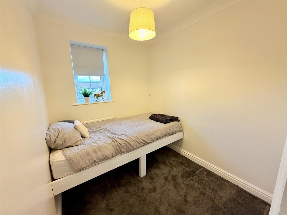 Images for Old Oaks, Waltham Abbey