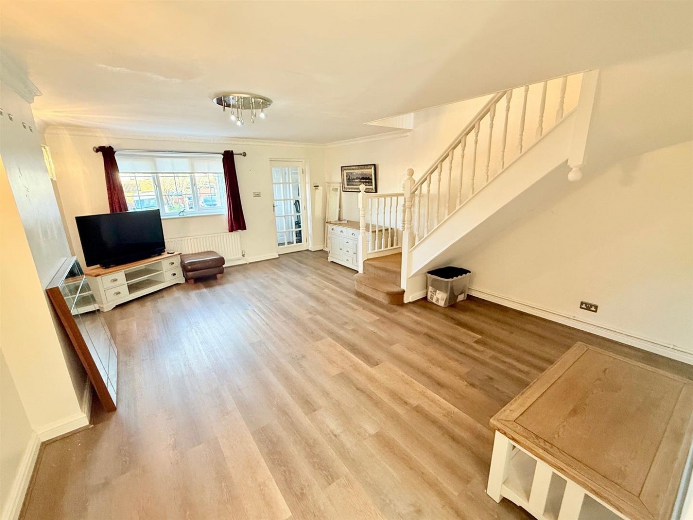 Images for Old Oaks, Waltham Abbey