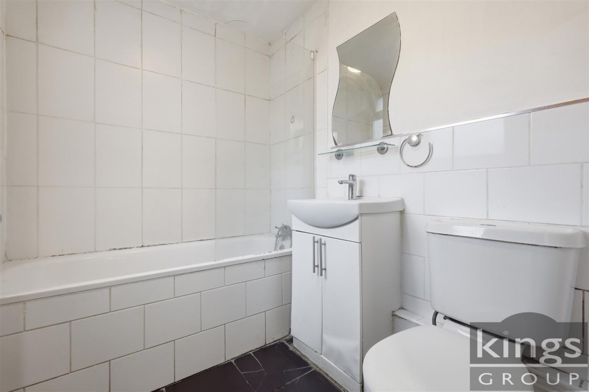 Images for Broadfield Square, Enfield