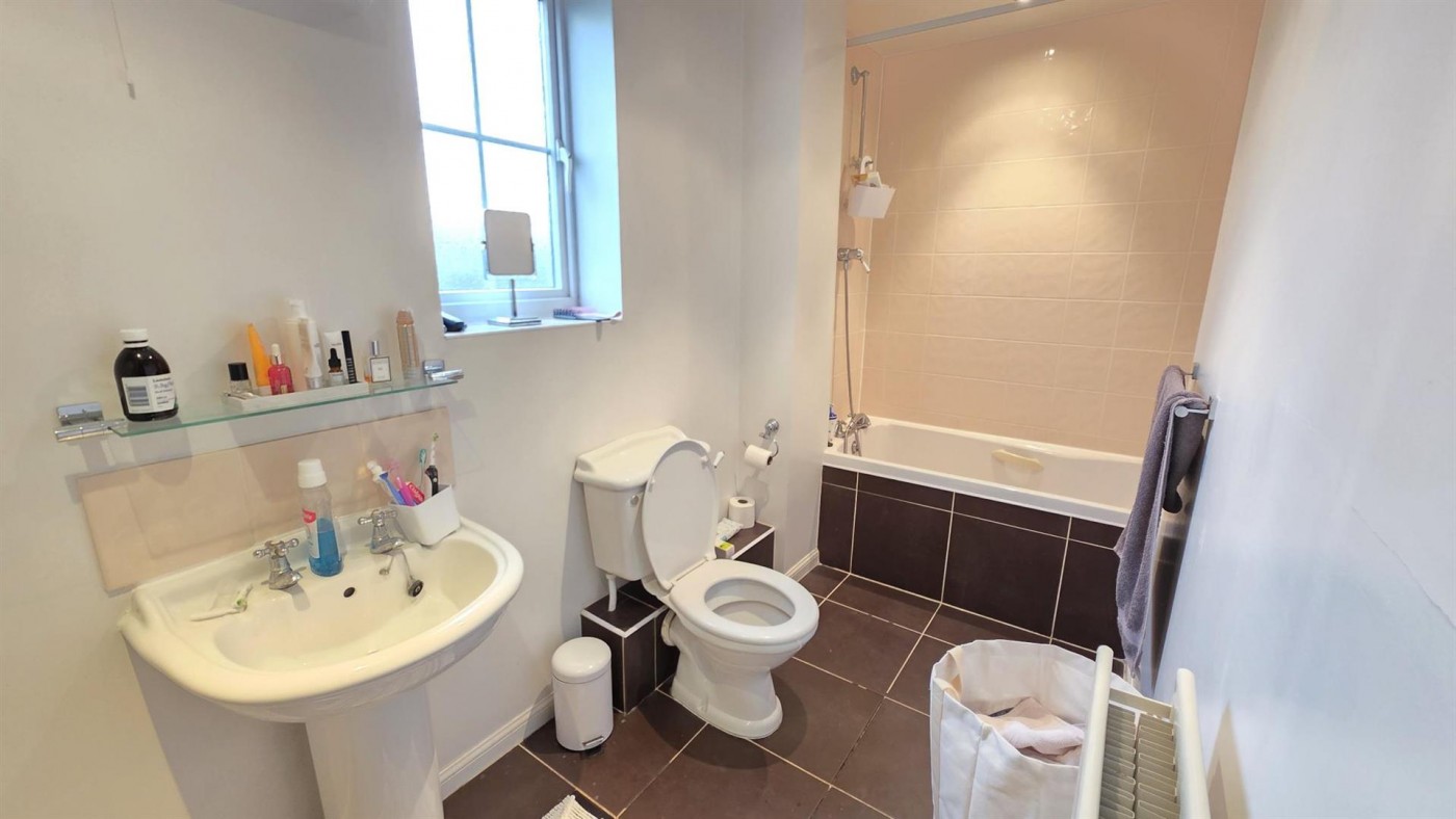 Images for Greenwich Way, Waltham Abbey