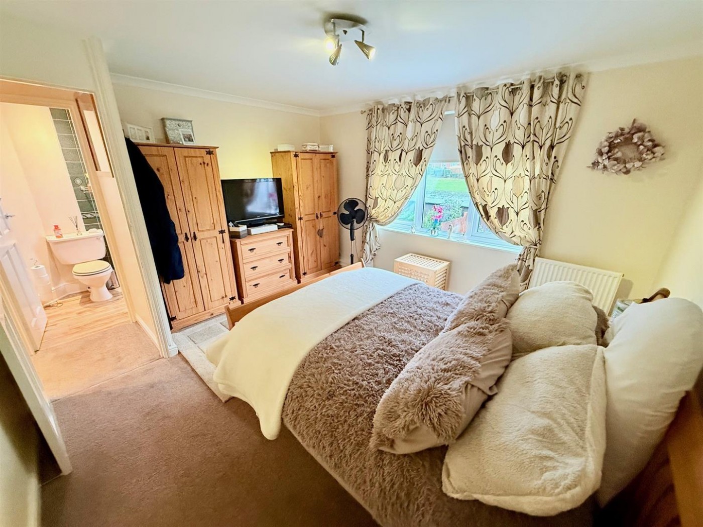 Images for Parvills, Waltham Abbey