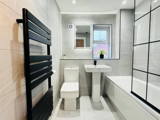 Albert Gardens, Harlow