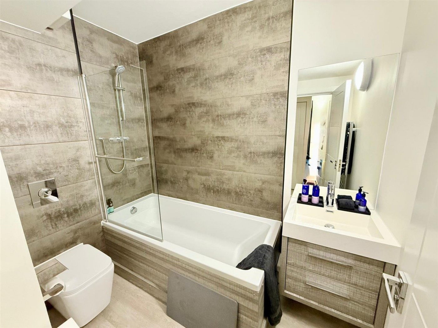 Images for King Harold Court, Waltham Abbey