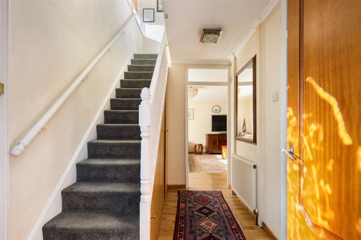 Images for Valley Side, London