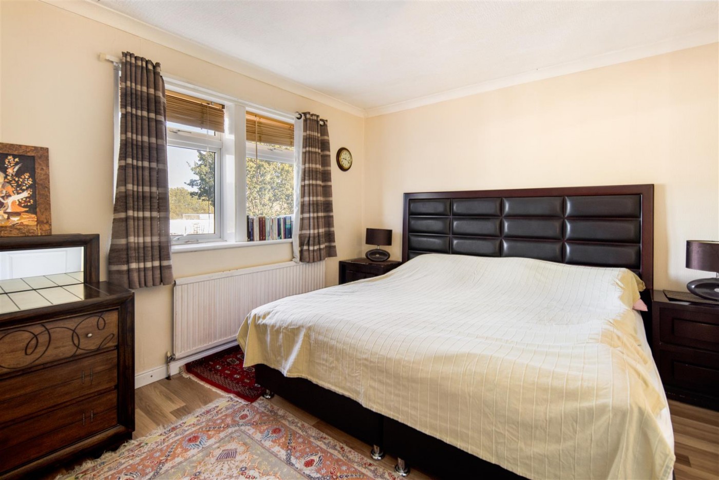 Images for Valley Side, London