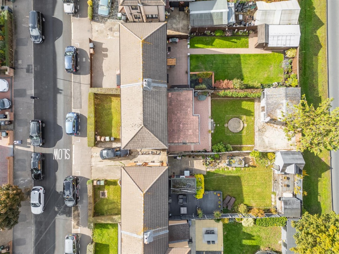 Images for Valley Side, London