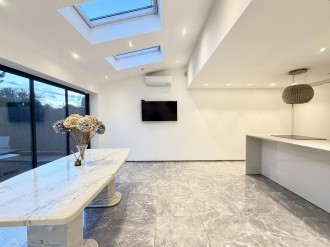 Ashworth Place, Church Langley