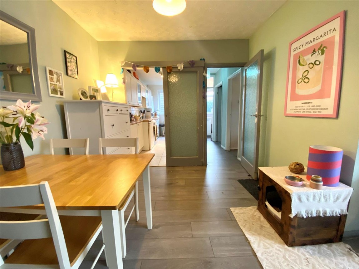 Images for Castle Avenue, London