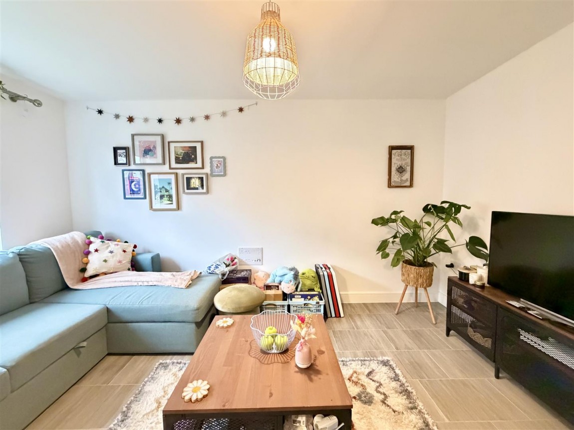 Images for Woodward Gardens, Sawbridgeworth