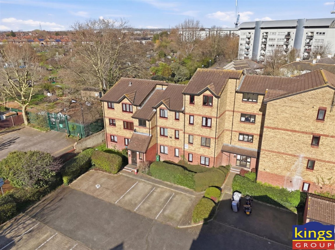 Images for Green Pond Close, London