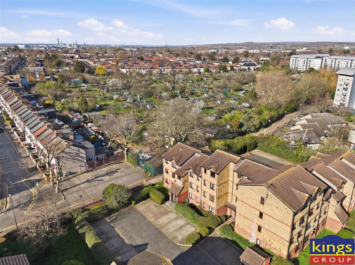 Images for Green Pond Close, London