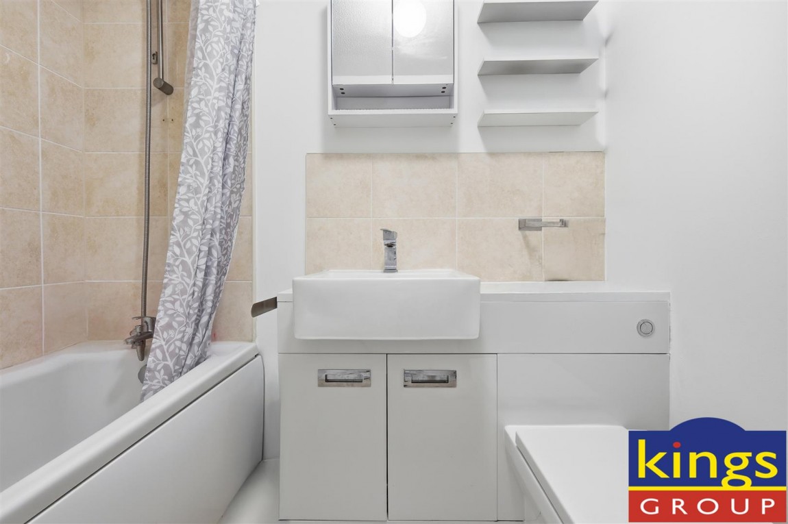 Images for Green Pond Close, London