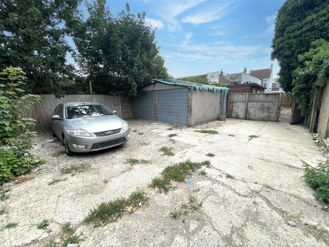 Standard Road, Enfield - EAID:KingsGroupApi2020, BID:30208-2