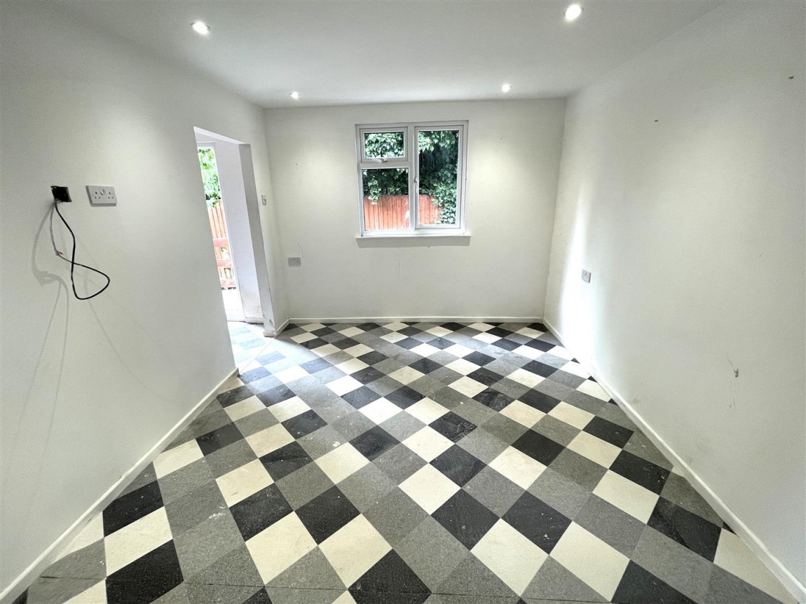 Images for Standard Road, Enfield