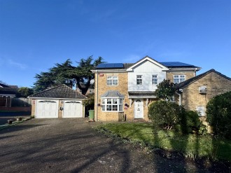 Caldecot Avenue, Cheshunt, Waltham Cross