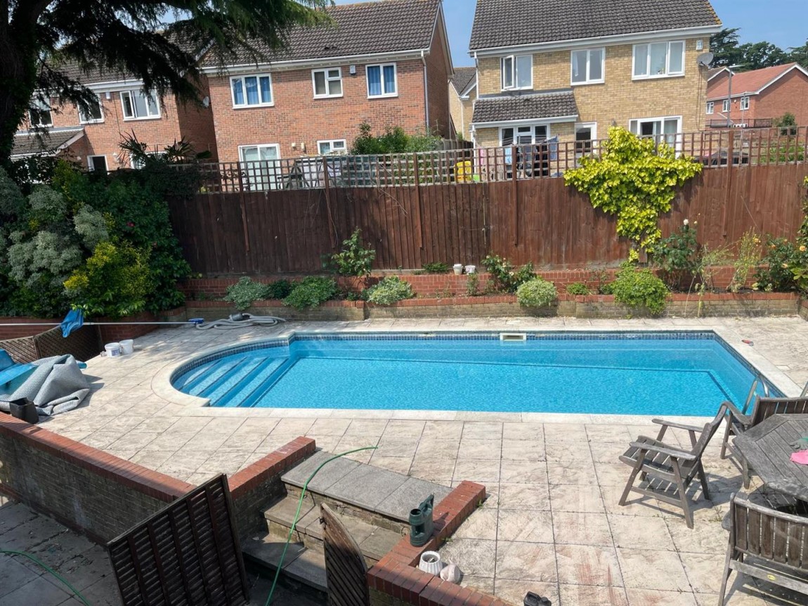 Images for Caldecot Avenue, Cheshunt, Waltham Cross