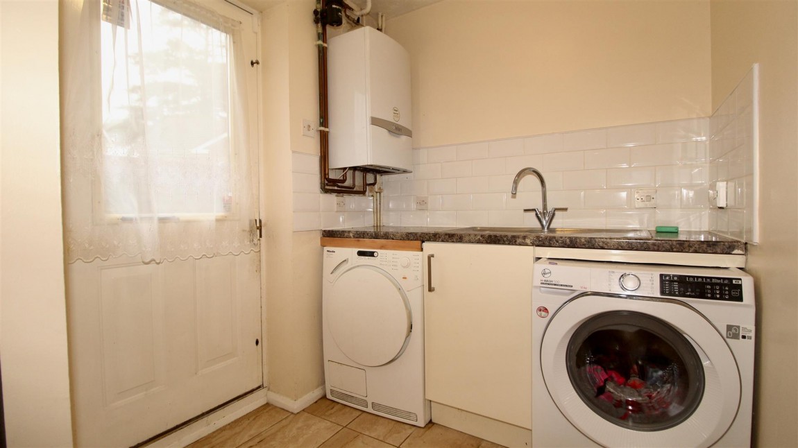 Images for Caldecot Avenue, Cheshunt, Waltham Cross