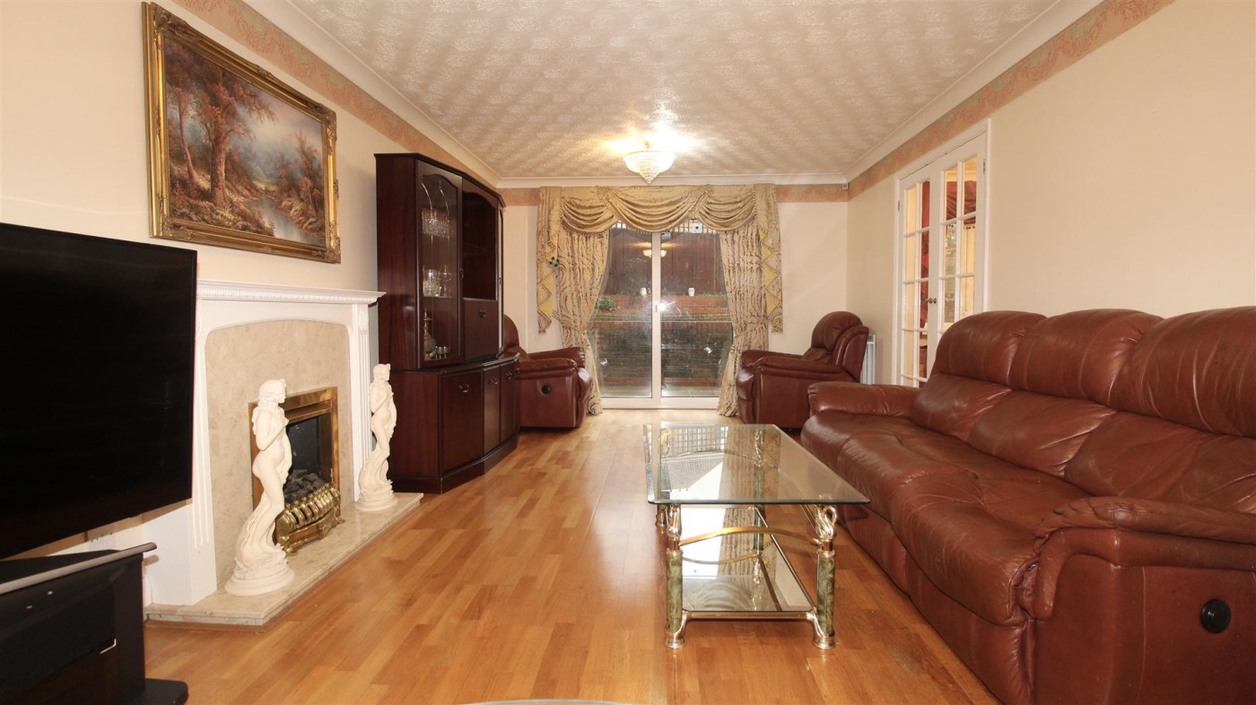 Images for Caldecot Avenue, Cheshunt, Waltham Cross