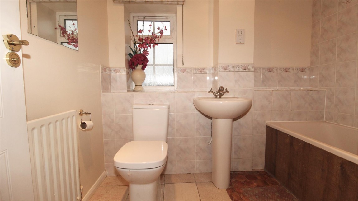 Images for Caldecot Avenue, Cheshunt, Waltham Cross