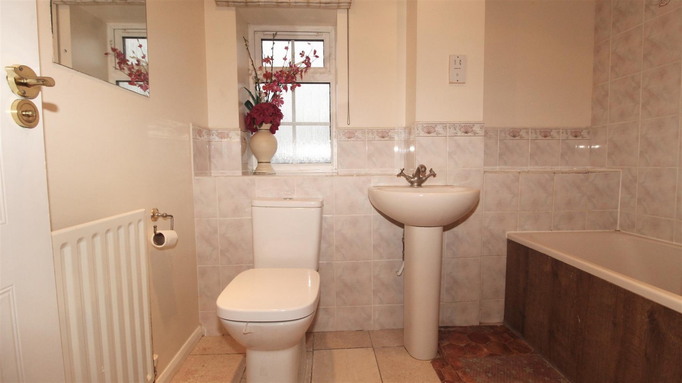 Images for Caldecot Avenue, Cheshunt, Waltham Cross