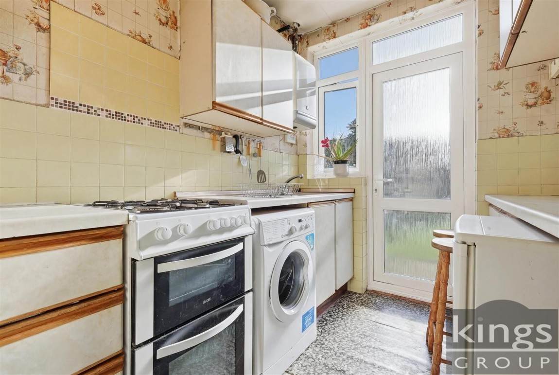 Images for Boleyn Avenue, Enfield