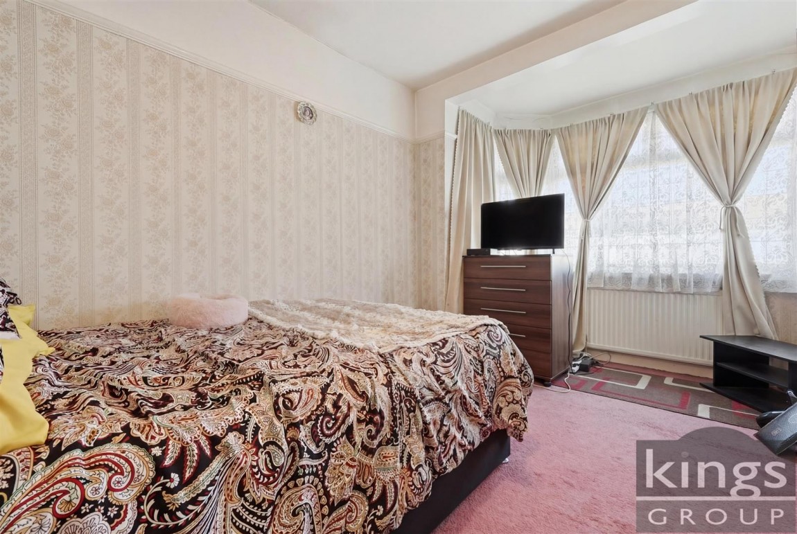 Images for Boleyn Avenue, Enfield