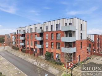 Canning Square, Enfield