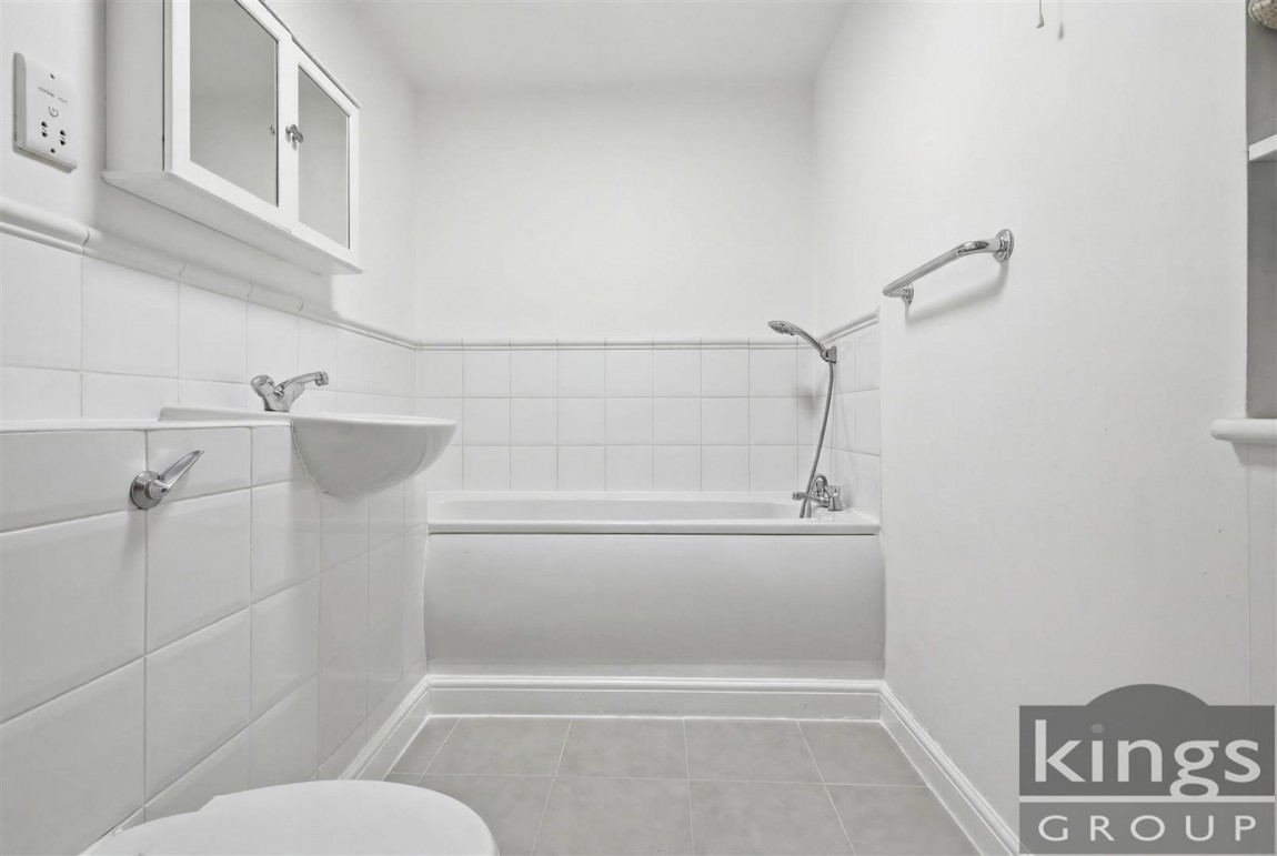 Images for Kirkland Drive, Enfield