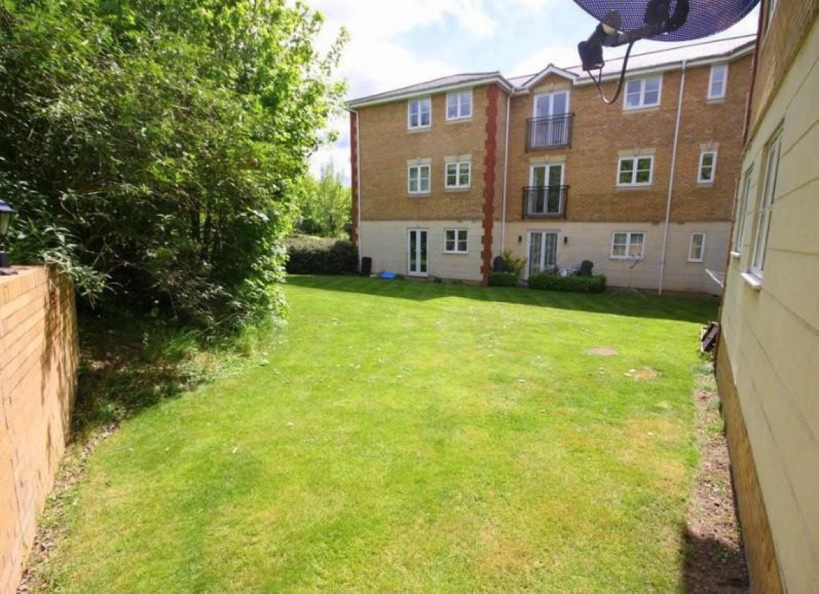 Images for Foxwood Chase, Waltham Abbey