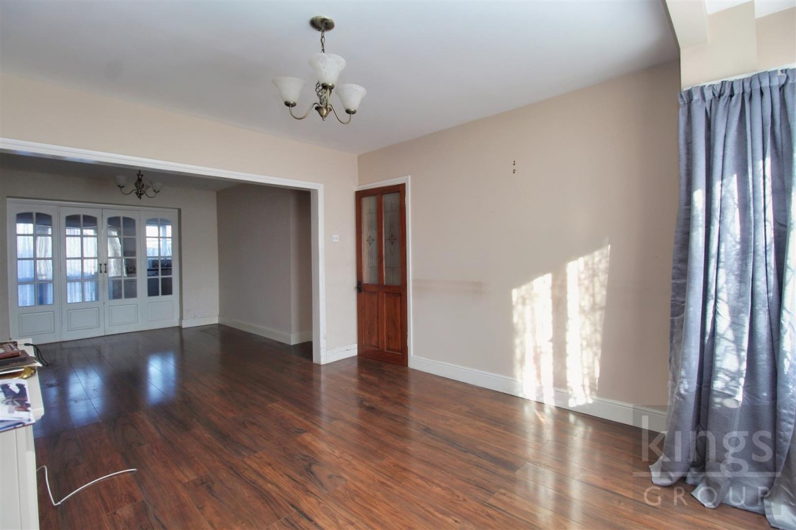 Images for Royal Avenue, Waltham Cross